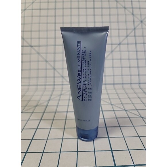 Avon Anew Rejuvenate Revitalizing 2-in-1 Gel Cleanser, 4.2 fl oz, NOS NIP - Picture 1 of 6